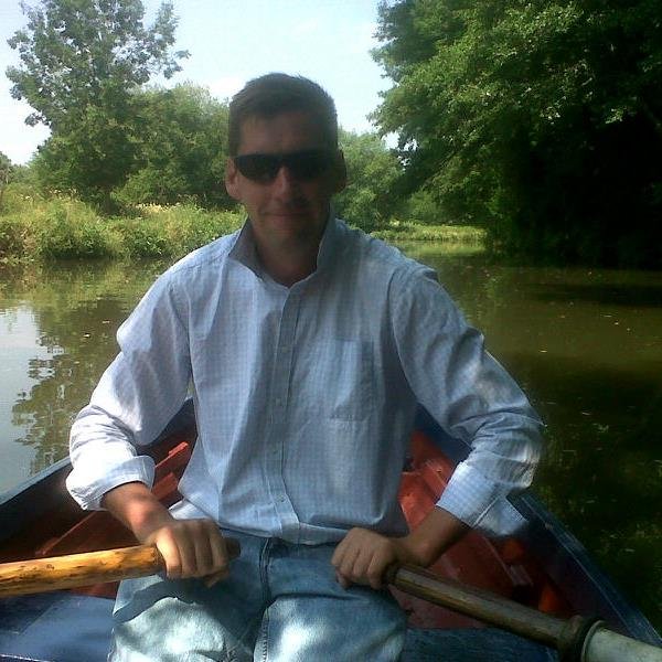 Head Gardener for the National Trust at Hinton Ampner. I love hands on horticulture and being out doors.