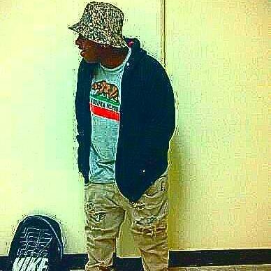 Kck #$OLIDGANG #KAMO #LUXURYBOYZ for booking or serious inquires concerning us call: 913-202-8193