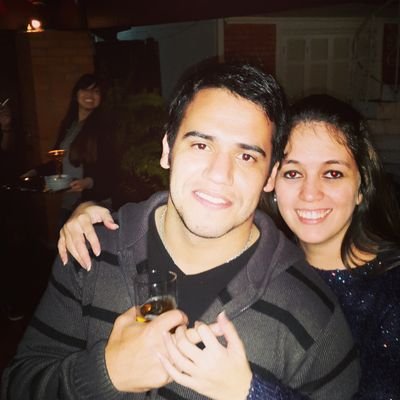 Cerrista de cuna, exa goethe, bancario, el #10 de los Casados de la prom 2003. Twitteradicto