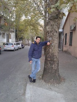‏وعشقتك في زمن لم يخلق فيه بشر بعد ♡《♥
