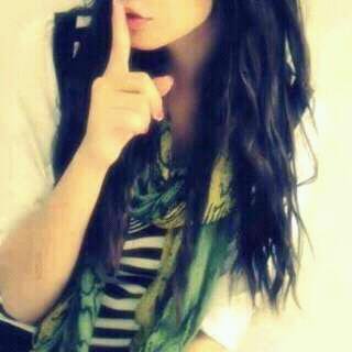 directioner | harry's girl |crazy about 1D|  |5 lads dat changed ma whole lyf..!! :-)