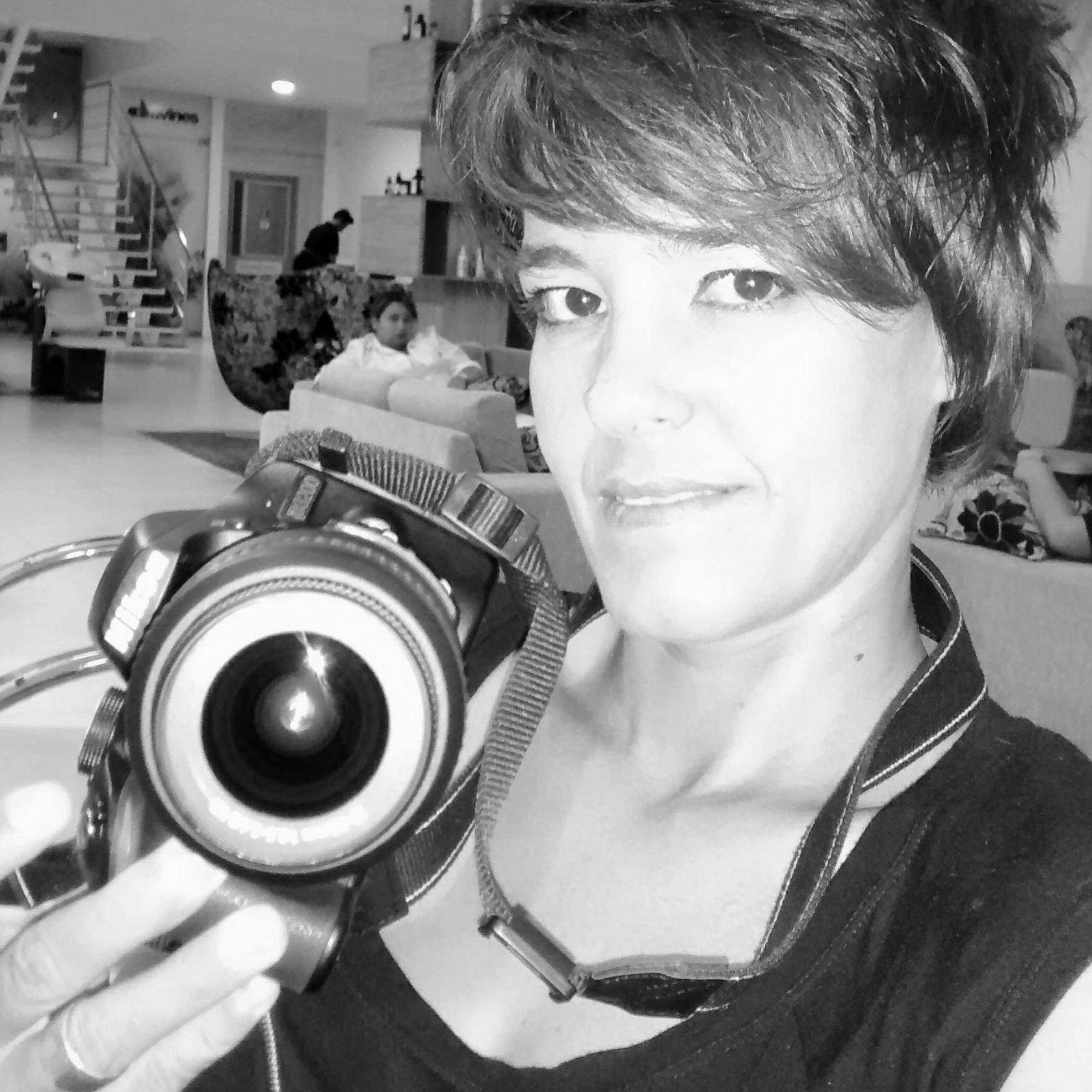 Fotografar: a arte de sentir,ver e ser!
O objetivo é mostrar a arte e a beleza que algumas pessoas não percebem que há em todas as coisas.