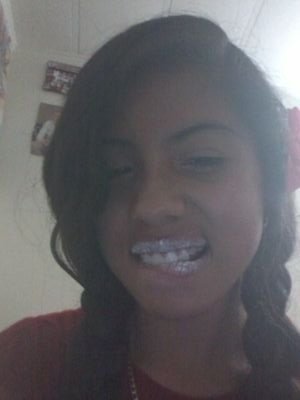 Follow my social media
@dianava70813235 (instagram)
dvargascorona10 (snapchat)
@dianava70835132 of course TWITTER (follow me I follow back)