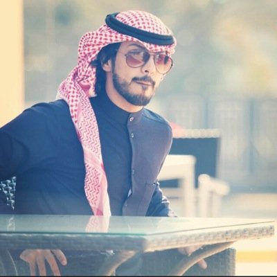 مجاهد بجامعة الكويت ( كيفان ) شاعر متواضع