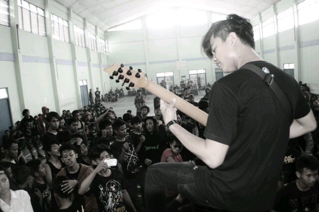 Guitar Deathcore Breakdown  @Broken_Angelica | Schecter  | Visca Barca Barcelona | ❤ Herliana