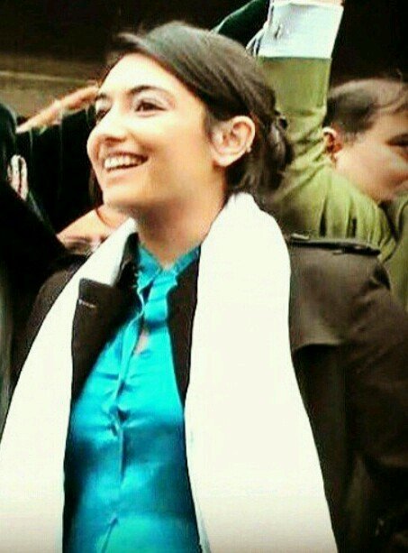 @AseefaBZ fan club. Follow me if u love Aseefa bhutto zardari. =) Created by only @laraibzahra4