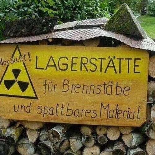 Asozial wie ein Matrose auf Landgang. Verprügelt Nazis und Corona Leugner. Ist Rechtsschutzversichert.