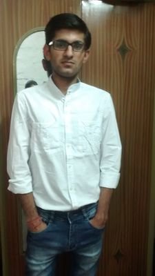 ajayagarwal1011's profile picture. Fake People Have an Image To Maintain. Real People Just Don't care