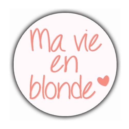 ✨ Blogueuse mode, beauté, diy, lifestyle qui est avant tout une blonde passionnée par les licornes, les paillettes et tous pleins de trucs girly ✨