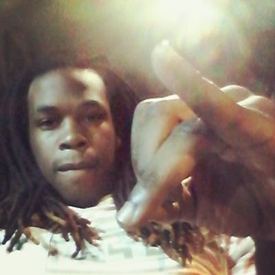 young nigga jus getting it out tha mudd living dis otm lifestlye.