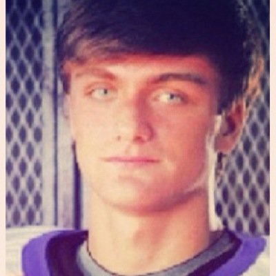 AndrewCrow91's profile picture. neon python