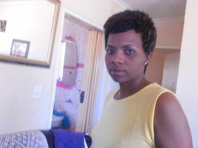 Pertu_makamu's profile picture. Proudly South African