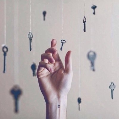 ربي لانعلم متى نغادر هذه الدنيا فلا تقبضنا الا مغفورين الذنوب ~