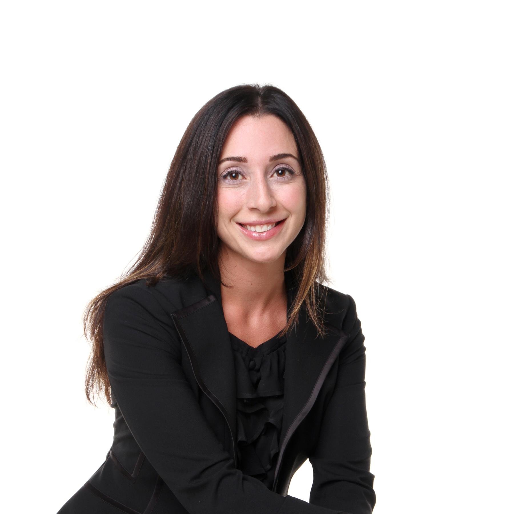 Yeates_Danielle's profile picture. Danielle Yeates – Toronto REALTOR®            
   647) 227-9937
   danielle@danielleyeates.com