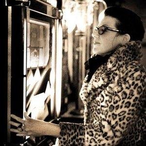 MichelleBMusic's profile picture. Songwriter.Singer.Irish.