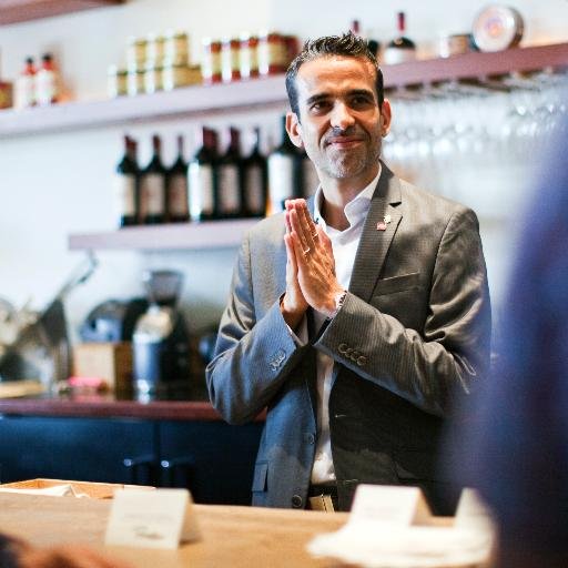 Master Barista for Trieste, Italy-based illycaffè. http://t.co/LsZGGUH0FK