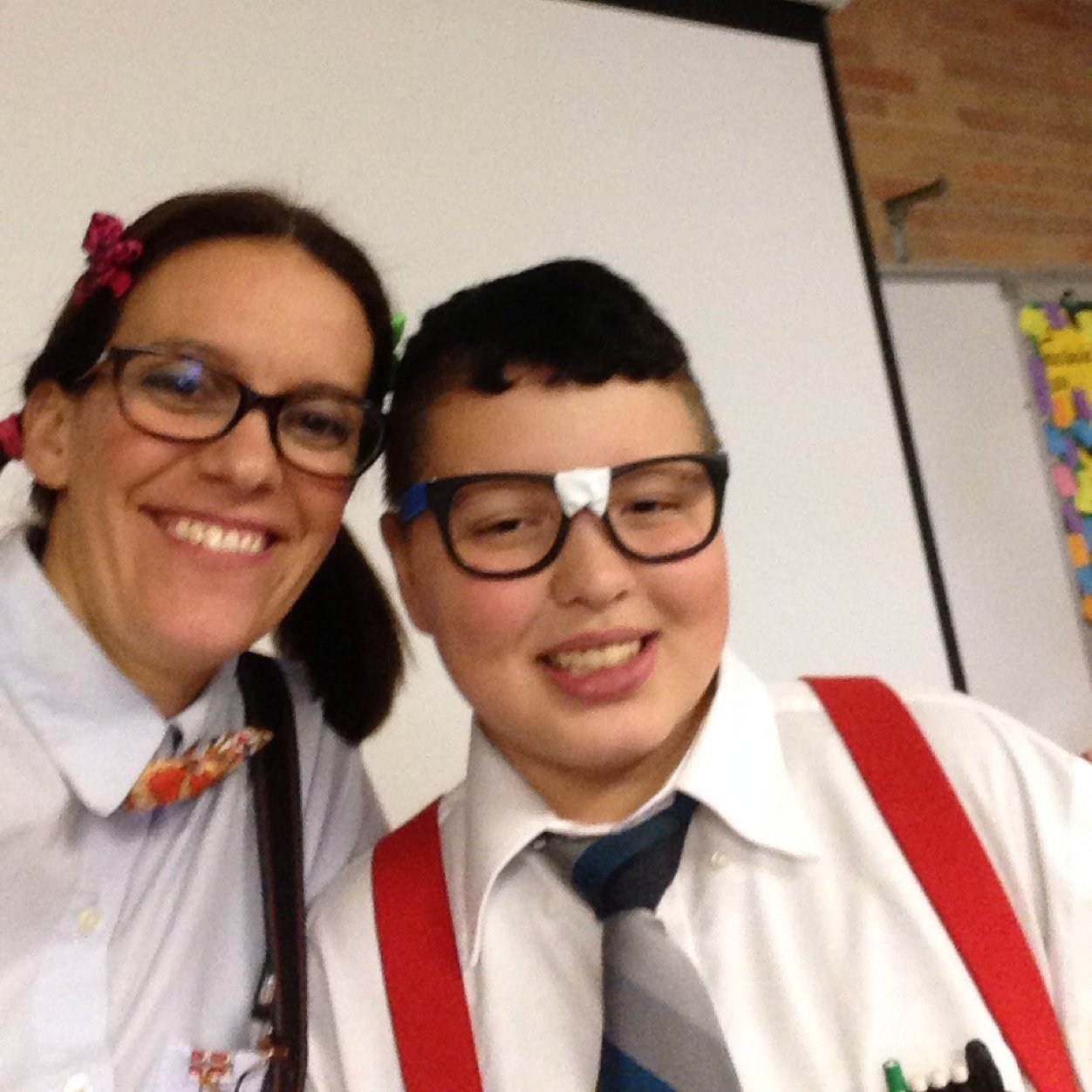 jjhsroom8's profile picture. Reading writing living together