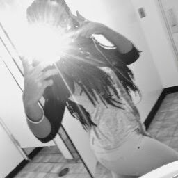 I am Intelligent, Sweet, Caring & Extremely Talented!! I really want to become a Singer but I need help reaching that goal!!