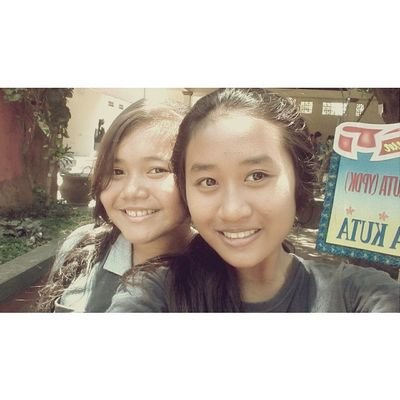 nma erika lestari. sering dipanggil erikatuk. masih 14th. skolah di sunari tepatnya kelas9j. hobbyku makan apalagi kalok lagi galau...