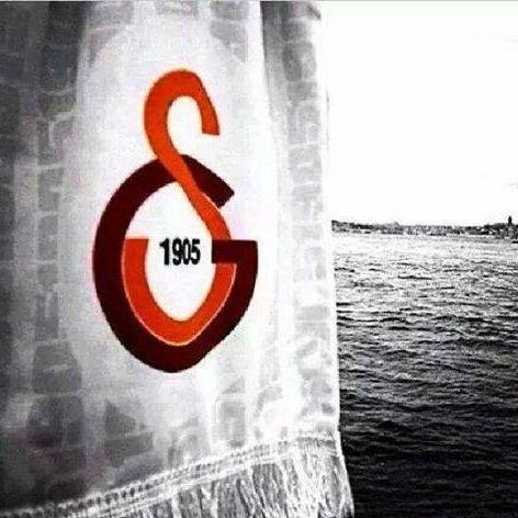 Uğurcan Kalaycı 01.01.2000 İstanbul Doğumlu Mamak Anadalu imam hatip Lisesinden Mezun olup Gençlerbiriği Spor Kulübünde Oynamaktadır