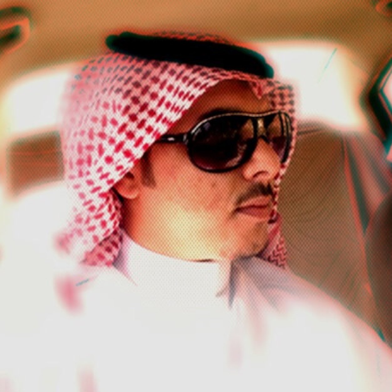 (تويتر) عالم واسع وبحر مليءٌ بالكنوز...... اتمنى ان اكون اجمل مافيه. اعشق #الزعامة #جنوبي الهوى. #محايل عسير