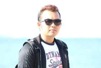 menjadi diri sendri tanpa menggantungkan orang lain..insya allah bisa