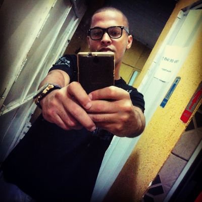 Líder do Ministério de Louvor Missão Avançai, Membro da AD. Missão Avançai, mas acima de tudo filho amado de  Deus de Amor!!