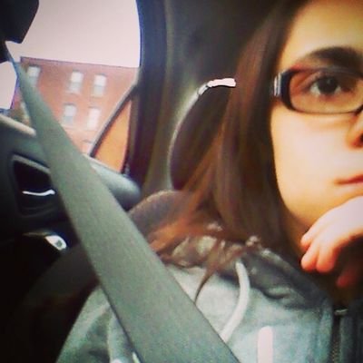 velez_yuliza's profile picture. 