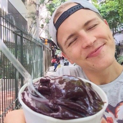 - A Brazilian fan account of Jerome Jarre