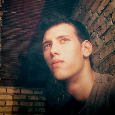 la vida es como la musica, tu la compones y la editas y cuando quieras la mandas para que todos bailemos al mismo son (die tonight,live forever).los palacios