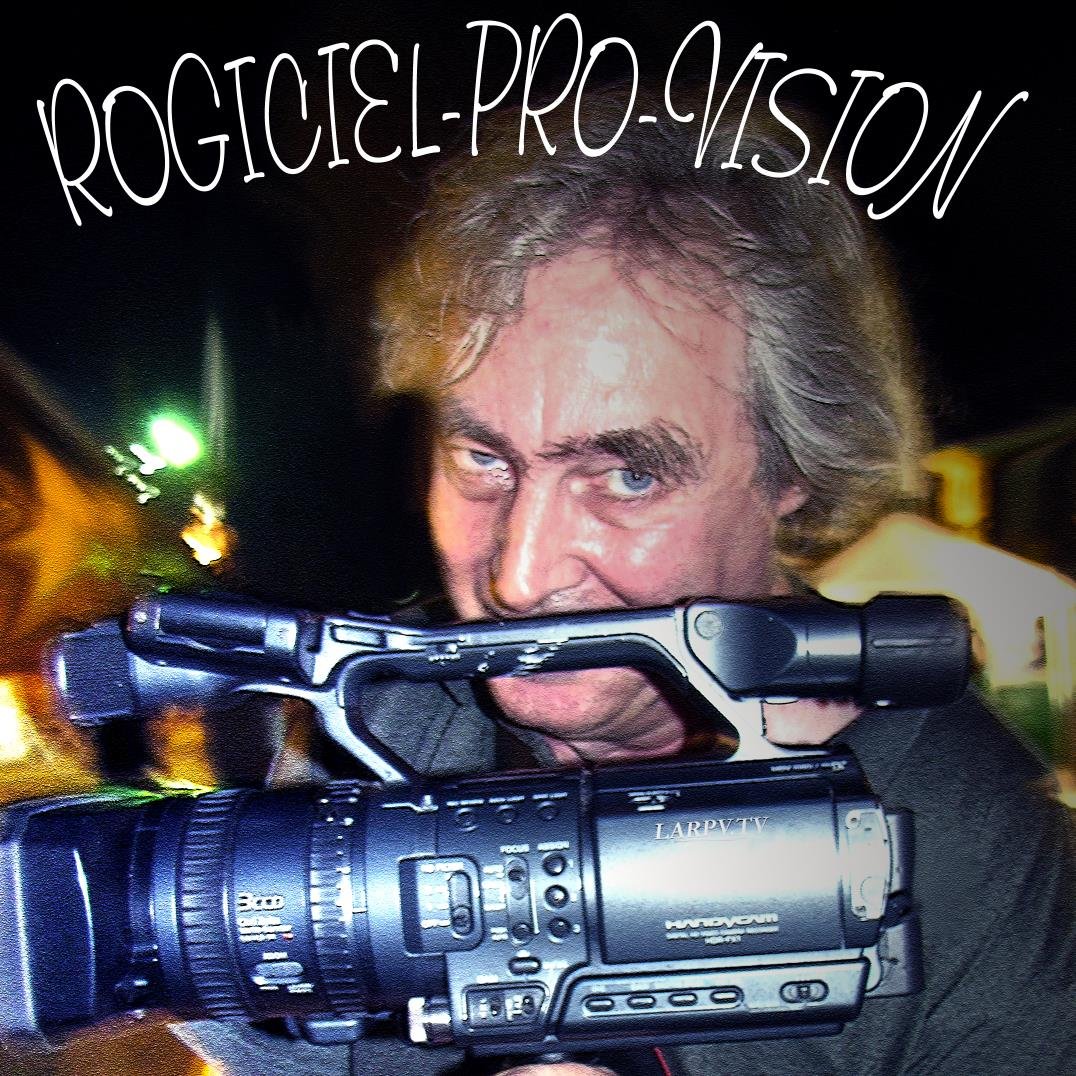 «Placer les arts, la création, les artistes au premier plan de ma vie. C’est ma passion.»

- RoGeR Marchand l'artiste du vidéo de http://t.co/CIT88mnsW1