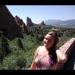 bmoorekool's profile picture. Cali born Iowa living