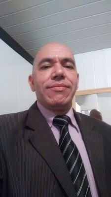 SOU ALGUEM QUE NÃO GOSTA DE FALA DE SI PRÓPRIO, DEIXO QUE AS PESSOAS FALEM A MEU RESPEITO.