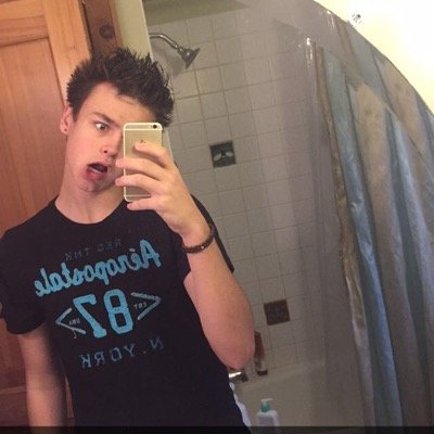 Im megan stout. and im head over heels in love with @JonahMarais and @DevinHayes_
