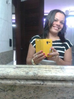 renatakarla21's profile picture. Renatha karla