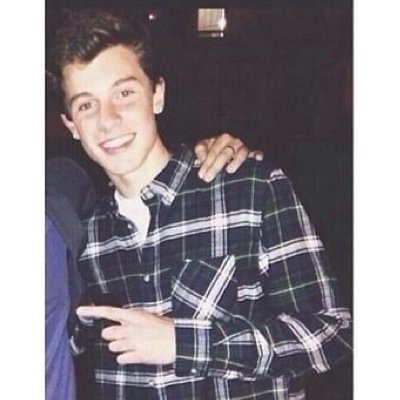 shawns the reason i write like dis and do dis ✌️/ met shawn august 1 / he folowed 11/6/14 sksjsjsh