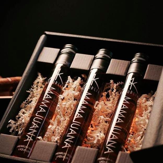 Repüblik Mamajuana is the largest producer of Premium Mamajuana products. Found exclusively at top luxury hotels, resorts, and high-end retailers.