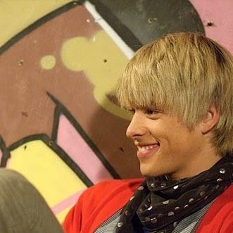 BlindFlyingIggy's profile picture. I'm Iggy. Me, Fang, Max, and the rest of the flock are supposed to save the world. I just like blowing shit up. Gay!Iggy