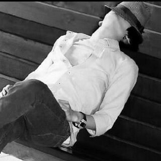 mrdhoom998's profile picture. ‏الله يقطع اللي كل من قاربه مله                                                                                          والله يقطع اللي لابغيناه مانلقاه