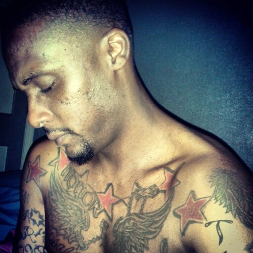 To know me in real life is to know you know a real nigga.......just livin my life...........been here done that. Back on my job.