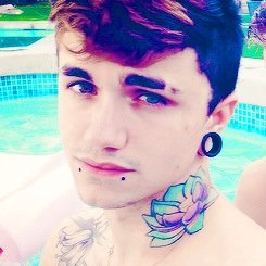 BurnedLeather2's profile picture. Your words don't hurt. Squishy hugs are the best.