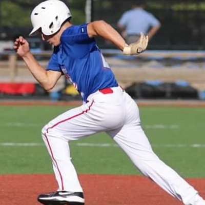 LoganKeller20's profile picture. 