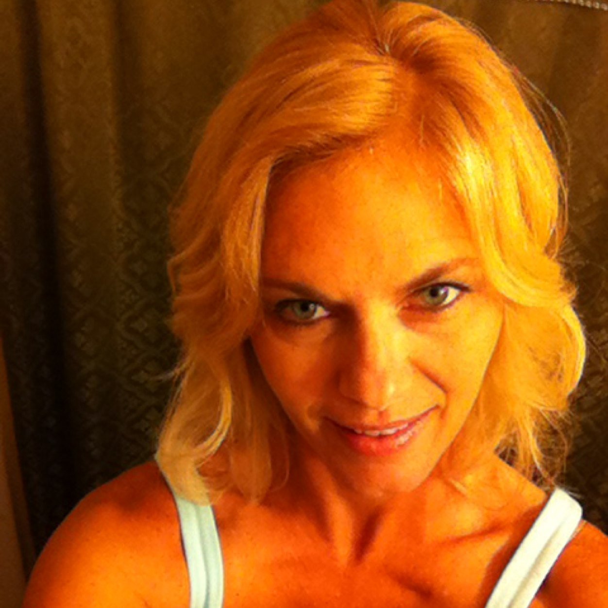 mishelley71's profile picture. 