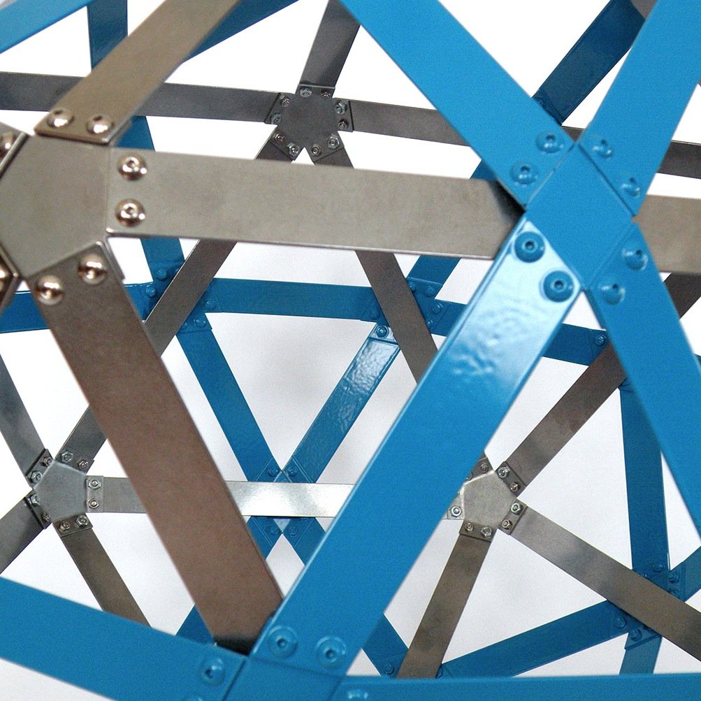 Artist, Weaver, Maker of geometric forms, and happy recreational Studier of math, science, and other things to feed my mind. http://t.co/yNRu7Rc6js