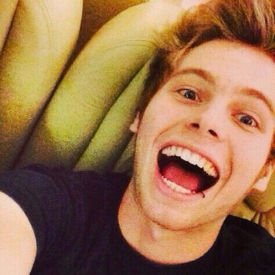 Just a fan account. Made to spam 5sos and other bands.