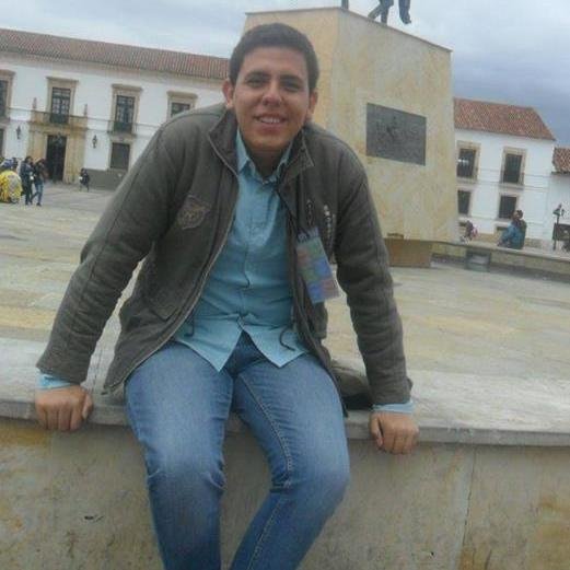 Técnico en Mercadeo y Ventas - Administrador de Empresas en Formación! Enamorado del Conocimiento Científico, Investigador.