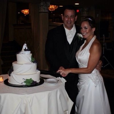 moveyogafitness's profile picture. 