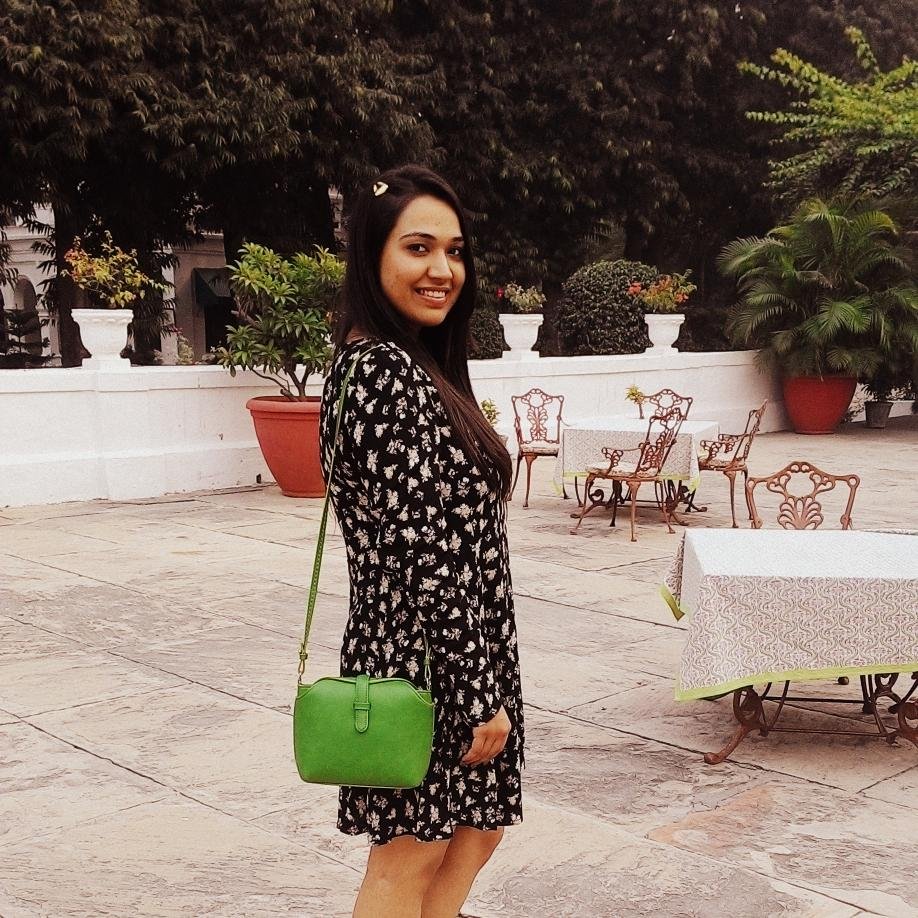 Singer..... Dancer....... Food lover.. Nearly a Cost & Management Accountant. #mylifemyrules