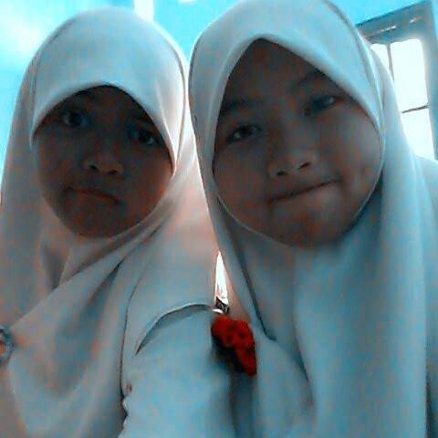 My name is Miftahul Jannah..!! XI_E on SMANKA!! I Hope I can realize all my dreams.. :)