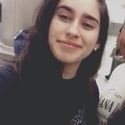 follow @demis5cupcakes